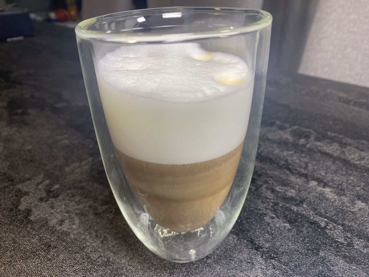 Ekspres De'Longhi Eletta Explore ECAM 450.86.T zrobione latte macchiato