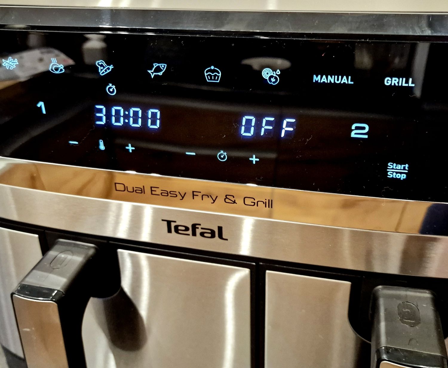 Frytkownica beztłuszczowa Tefal EY905D panel sterowania